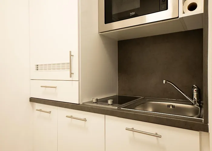 Brand New! Selfcheck-in, King Size Bed, Free Wi-fi *