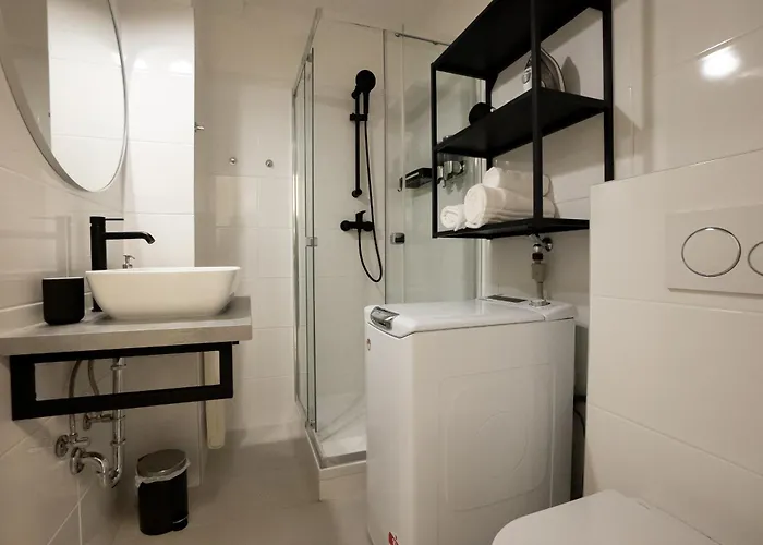 Apartment Brand New! Selfcheck-in, King Size Bed, Free Wi-fi