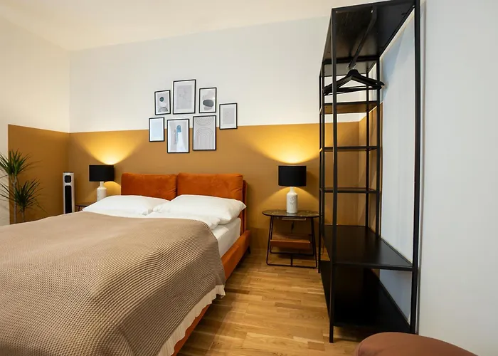 Brand New! Selfcheck-in, King Size Bed, Free Wi-fi Apartment