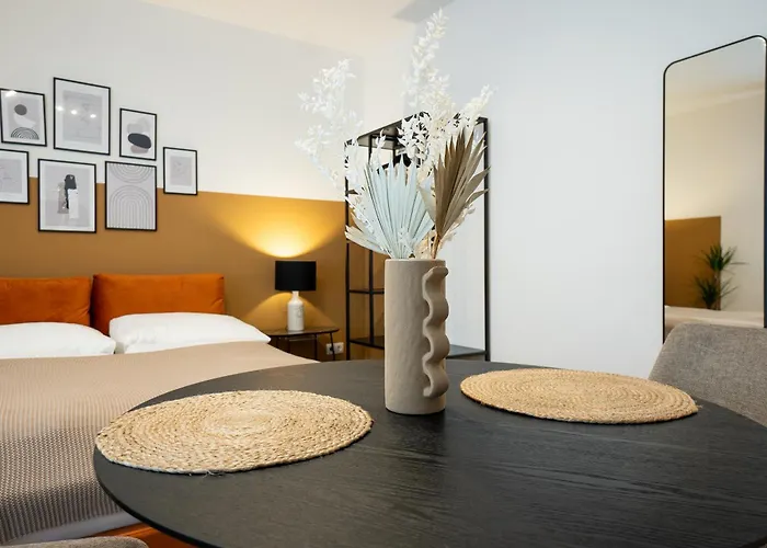 Brand New! Selfcheck-in, King Size Bed, Free Wi-fi Bécs